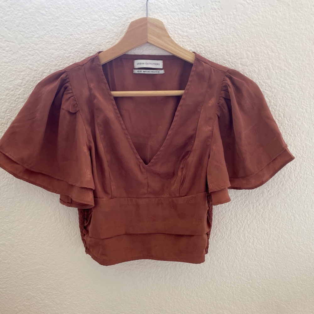 Urban Outfitters Webster Jacquard Flutter Top in Mauve - Picture 5 of 8
